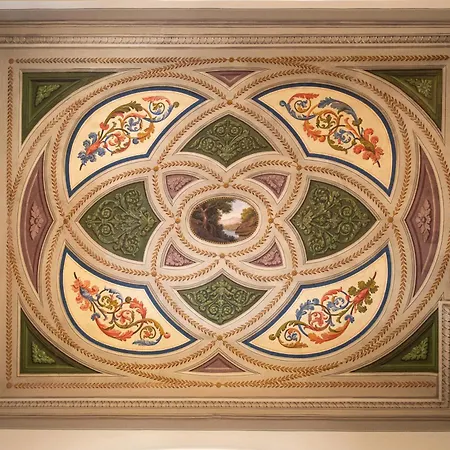 Dimora Del Gallo In Center Town